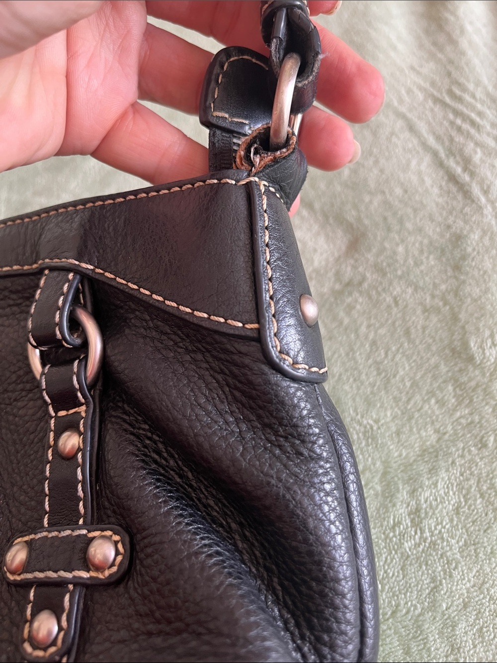 Coldwater Creek Black Leather Crossbody with Contrast Stitching - Picture 3 of 6